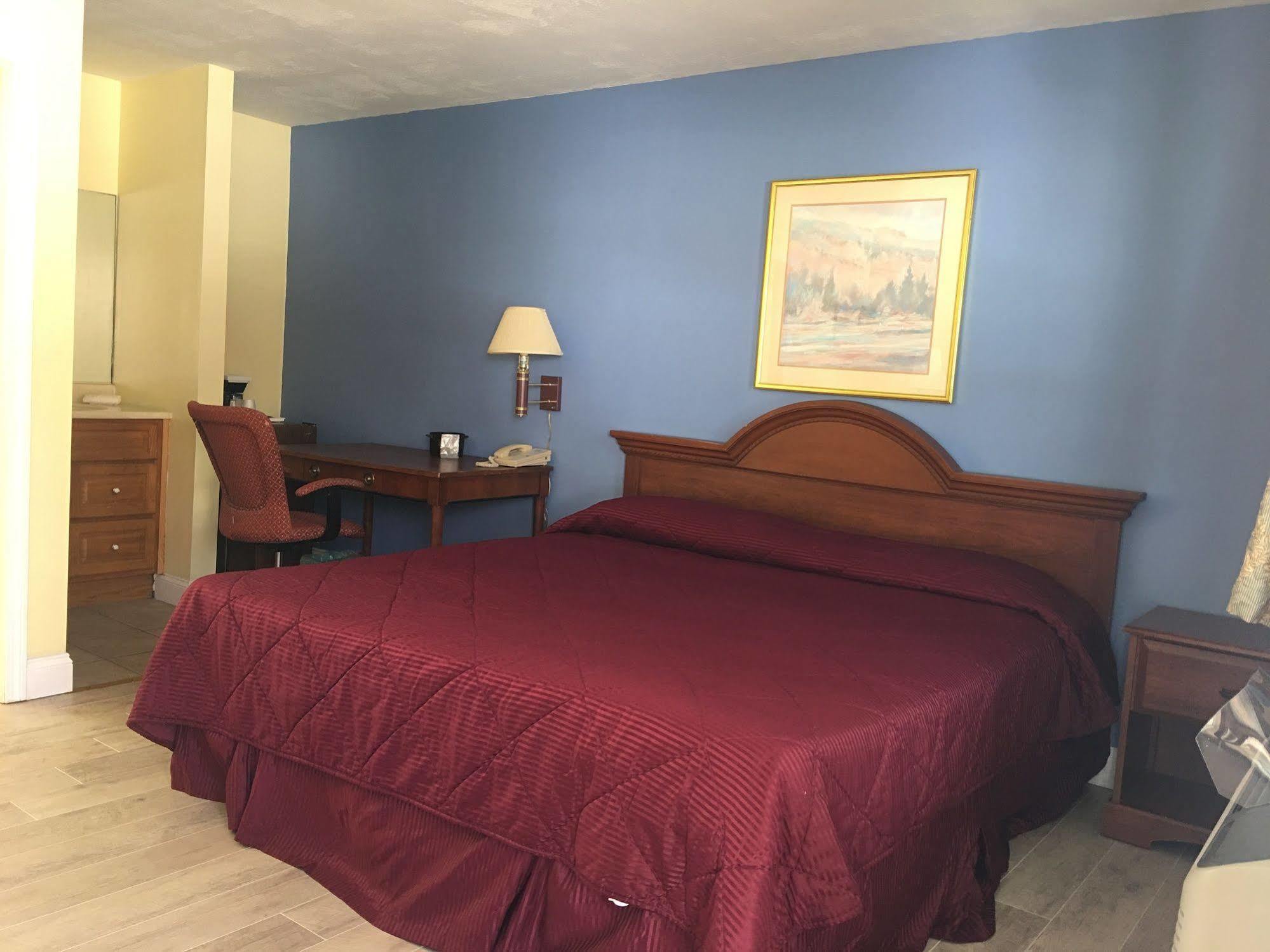 Maple Leaf Motel New Milford ภายนอก รูปภาพ